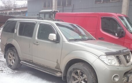 Nissan Pathfinder, 2011 год, 1 670 000 рублей, 3 фотография