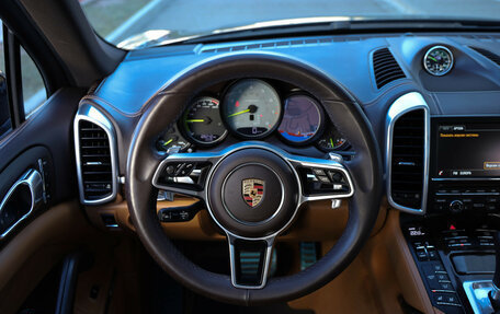 Porsche Cayenne III, 2015 год, 3 980 000 рублей, 9 фотография