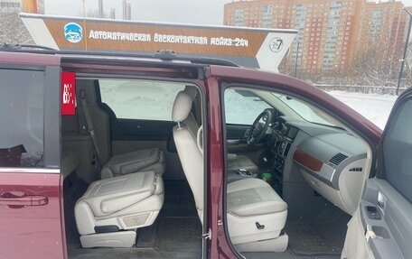 Chrysler Town & Country V рестайлинг, 2007 год, 1 200 000 рублей, 5 фотография