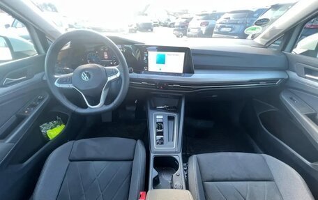 Volkswagen Golf VIII, 2022 год, 2 192 000 рублей, 11 фотография