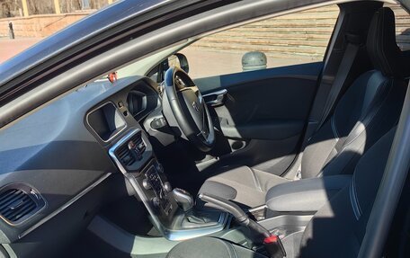 Volvo V40 II рестайлинг, 2015 год, 1 390 000 рублей, 7 фотография