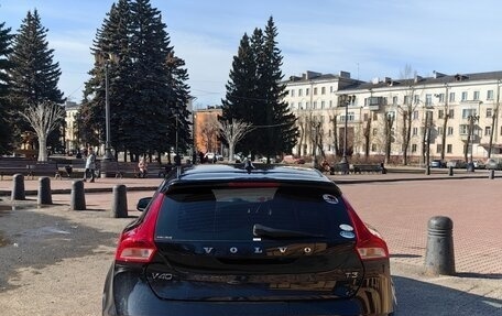 Volvo V40 II рестайлинг, 2015 год, 1 390 000 рублей, 4 фотография