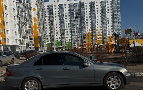 Mercedes-Benz C-Класс, 2005 год, 650 000 рублей, 8 фотография