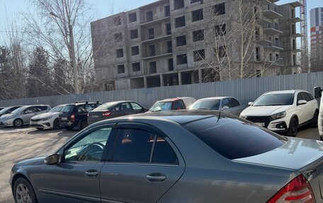 Mercedes-Benz C-Класс, 2005 год, 650 000 рублей, 4 фотография