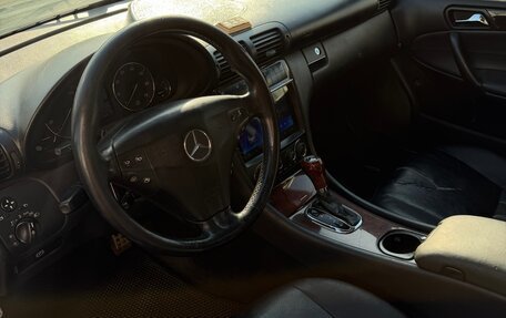 Mercedes-Benz C-Класс, 2005 год, 650 000 рублей, 25 фотография