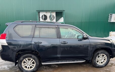 Toyota Land Cruiser Prado 150 рестайлинг 2, 2011 год, 2 600 000 рублей, 7 фотография