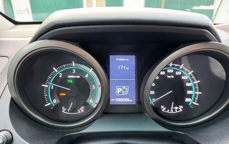 Toyota Land Cruiser Prado 150 рестайлинг 2, 2011 год, 2 600 000 рублей, 15 фотография