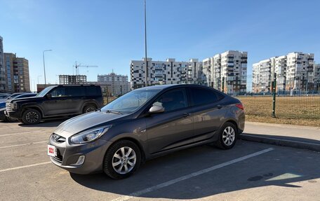 Hyundai Solaris II рестайлинг, 2012 год, 695 000 рублей, 2 фотография