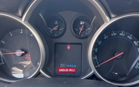 Chevrolet Cruze II, 2011 год, 910 000 рублей, 14 фотография
