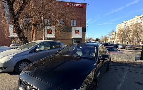 Jaguar XE I рестайлинг, 2016 год, 1 400 000 рублей, 13 фотография