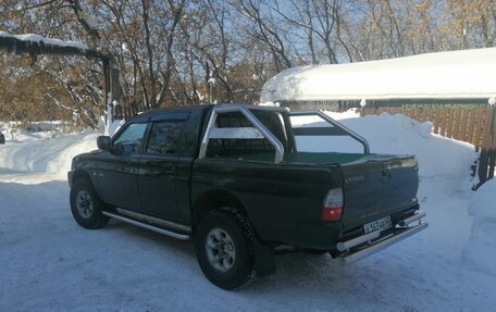 Mitsubishi L200 III рестайлинг, 2005 год, 950 000 рублей, 4 фотография