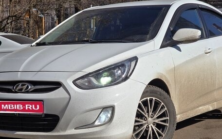 Hyundai Solaris II рестайлинг, 2011 год, 595 000 рублей, 1 фотография