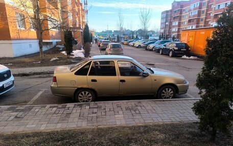 Daewoo Nexia I рестайлинг, 2011 год, 100 000 рублей, 3 фотография