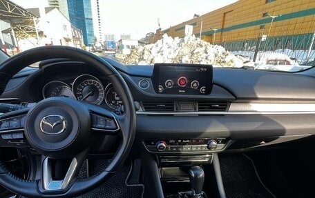 Mazda 6, 2019 год, 1 880 000 рублей, 21 фотография