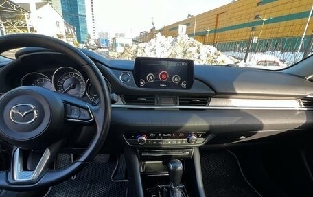 Mazda 6, 2019 год, 1 880 000 рублей, 18 фотография