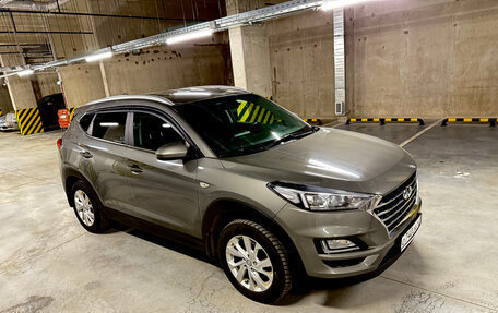 Hyundai Tucson III, 2019 год, 2 300 000 рублей, 3 фотография