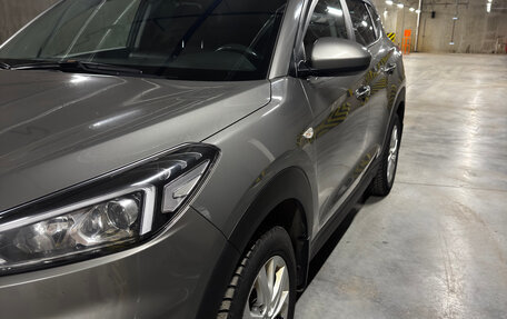 Hyundai Tucson III, 2019 год, 2 300 000 рублей, 13 фотография