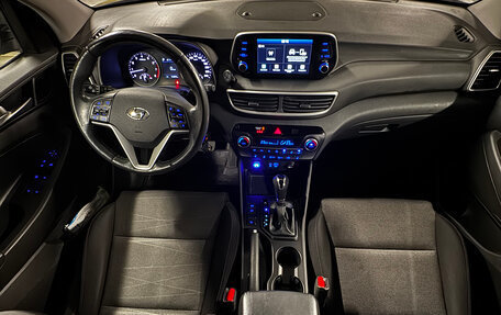 Hyundai Tucson III, 2019 год, 2 300 000 рублей, 21 фотография