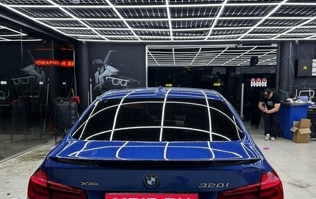 BMW 3 серия, 2018 год, 3 000 000 рублей, 4 фотография