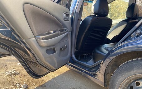 Nissan Almera, 2005 год, 289 000 рублей, 21 фотография