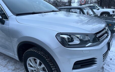 Volkswagen Touareg III, 2011 год, 2 100 000 рублей, 12 фотография