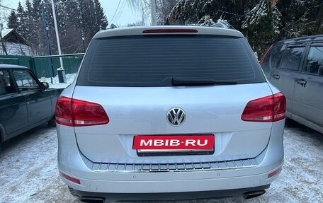 Volkswagen Touareg III, 2011 год, 2 100 000 рублей, 5 фотография