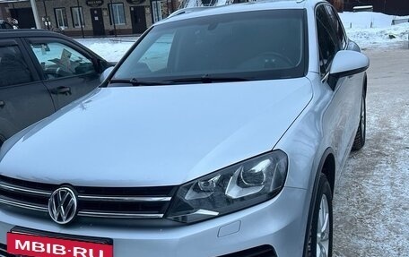 Volkswagen Touareg III, 2011 год, 2 100 000 рублей, 3 фотография