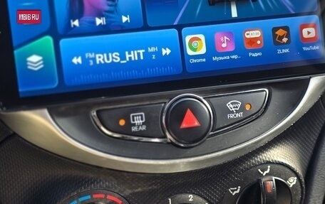 Hyundai Solaris II рестайлинг, 2011 год, 595 000 рублей, 10 фотография