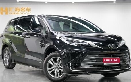 Toyota Sienna, 2024 год, 7 100 000 рублей, 3 фотография