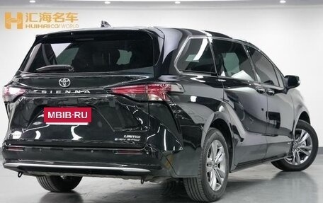 Toyota Sienna, 2024 год, 7 100 000 рублей, 5 фотография