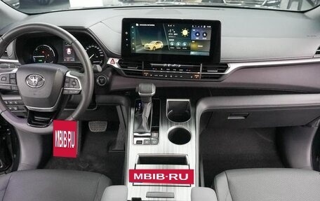 Toyota Sienna, 2024 год, 7 100 000 рублей, 8 фотография