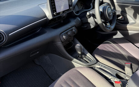 Toyota Yaris, 2020 год, 1 260 000 рублей, 8 фотография