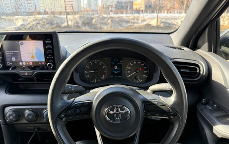 Toyota Yaris, 2020 год, 1 260 000 рублей, 9 фотография