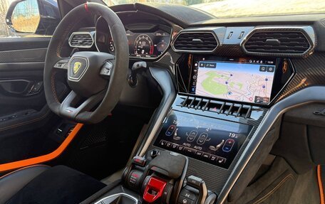 Lamborghini Urus I, 2024 год, 32 850 000 рублей, 23 фотография