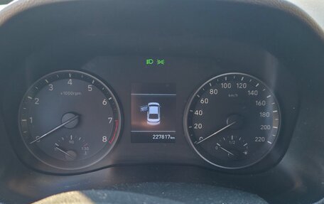 Hyundai Solaris II рестайлинг, 2019 год, 900 000 рублей, 7 фотография