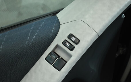 Toyota Yaris III рестайлинг, 2007 год, 630 000 рублей, 13 фотография