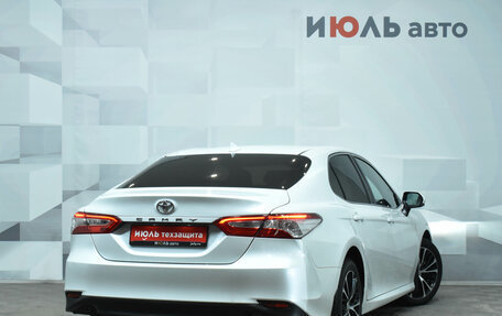 Toyota Camry, 2020 год, 3 400 000 рублей, 7 фотография