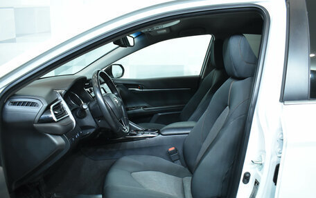 Toyota Camry, 2020 год, 3 400 000 рублей, 19 фотография