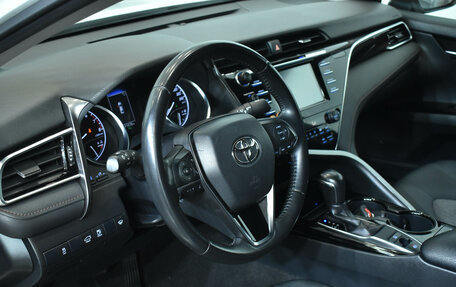 Toyota Camry, 2020 год, 3 400 000 рублей, 18 фотография