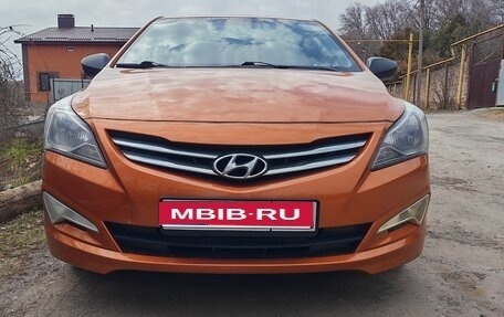 Hyundai Solaris II рестайлинг, 2014 год, 887 000 рублей, 1 фотография