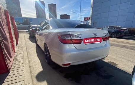 Toyota Camry, 2015 год, 2 300 000 рублей, 5 фотография