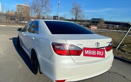 Toyota Camry, 2015 год, 2 300 000 рублей, 4 фотография