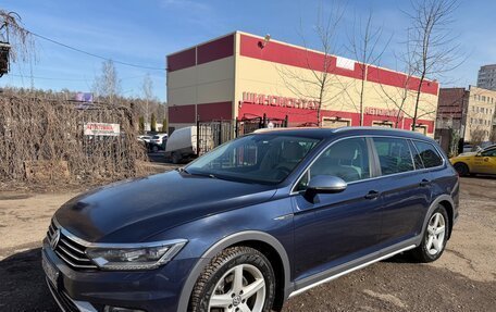 Volkswagen Passat B8 рестайлинг, 2016 год, 2 450 000 рублей, 2 фотография