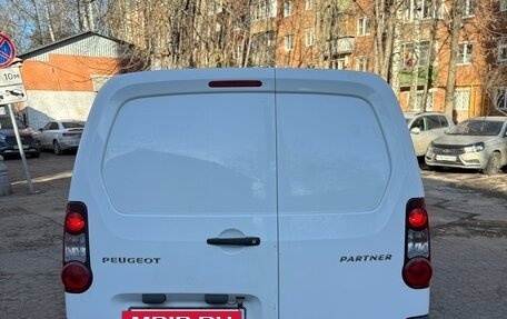 Peugeot Partner II рестайлинг 2, 2014 год, 730 000 рублей, 5 фотография