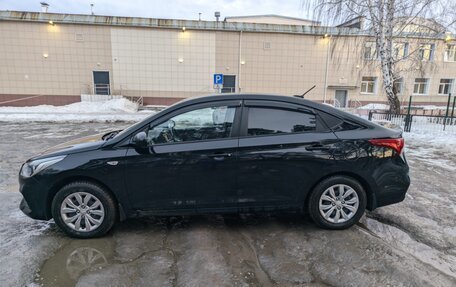 Hyundai Solaris II рестайлинг, 2018 год, 1 400 000 рублей, 4 фотография