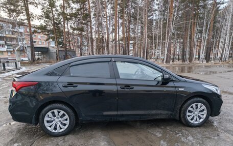 Hyundai Solaris II рестайлинг, 2018 год, 1 400 000 рублей, 5 фотография