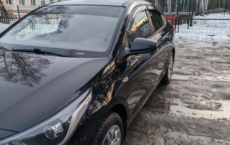 Hyundai Solaris II рестайлинг, 2018 год, 1 400 000 рублей, 3 фотография