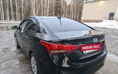 Hyundai Solaris II рестайлинг, 2018 год, 1 400 000 рублей, 6 фотография