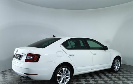 Skoda Octavia, 2018 год, 1 799 000 рублей, 6 фотография