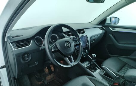 Skoda Octavia, 2018 год, 1 799 000 рублей, 10 фотография